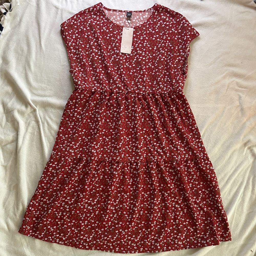 NWT Emery Rose Floral Print Tiered Dress Women’s size XL